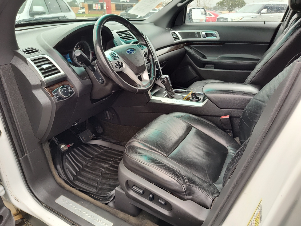 Ford Explorer Limited FWD 2014