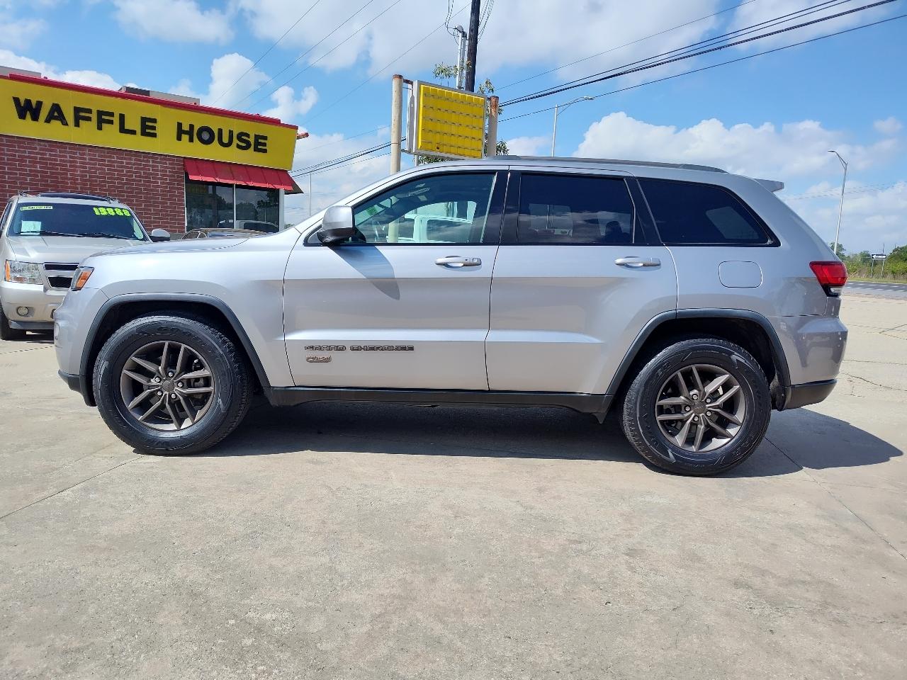 Jeep Grand Cherokee Laredo 2WD 2016