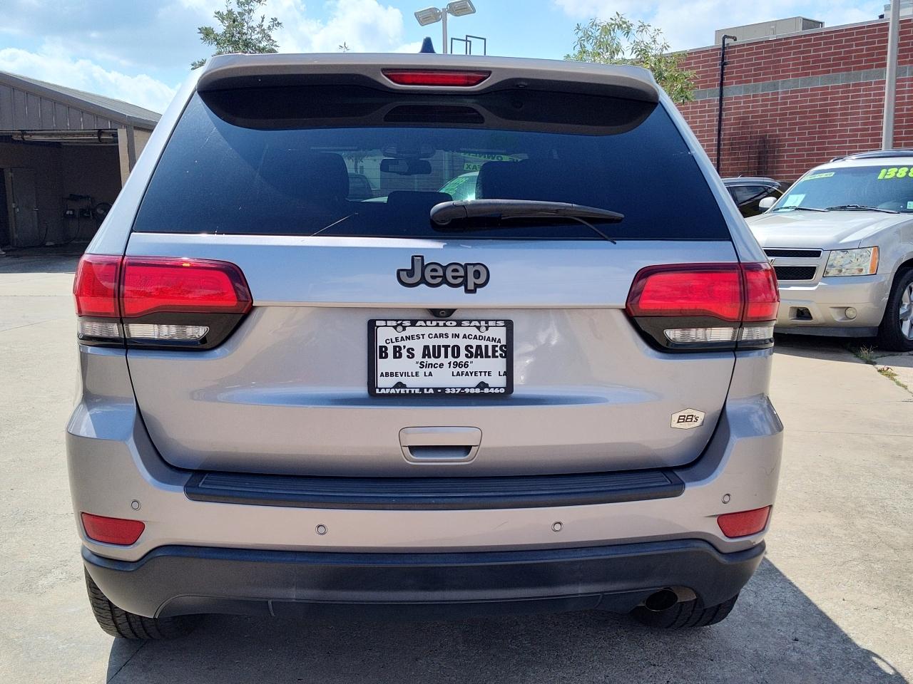 Jeep Grand Cherokee Laredo 2WD 2016