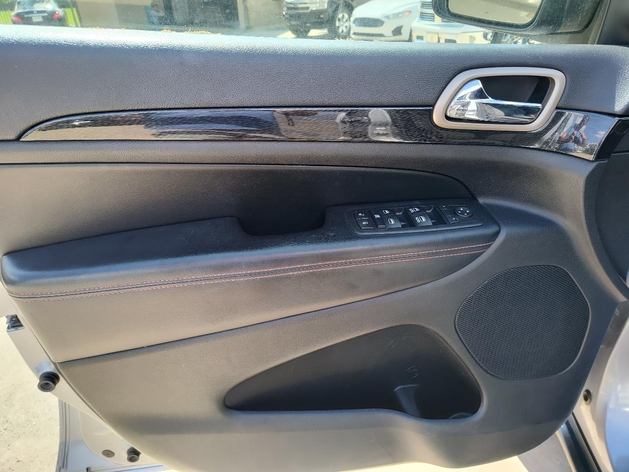 Jeep Grand Cherokee Laredo 2WD 2016