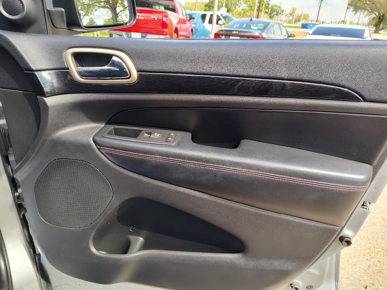 Jeep Grand Cherokee Laredo 2WD 2016