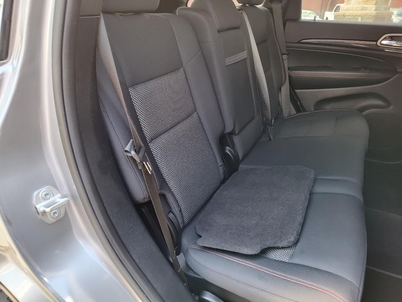 Jeep Grand Cherokee Laredo 2WD 2016