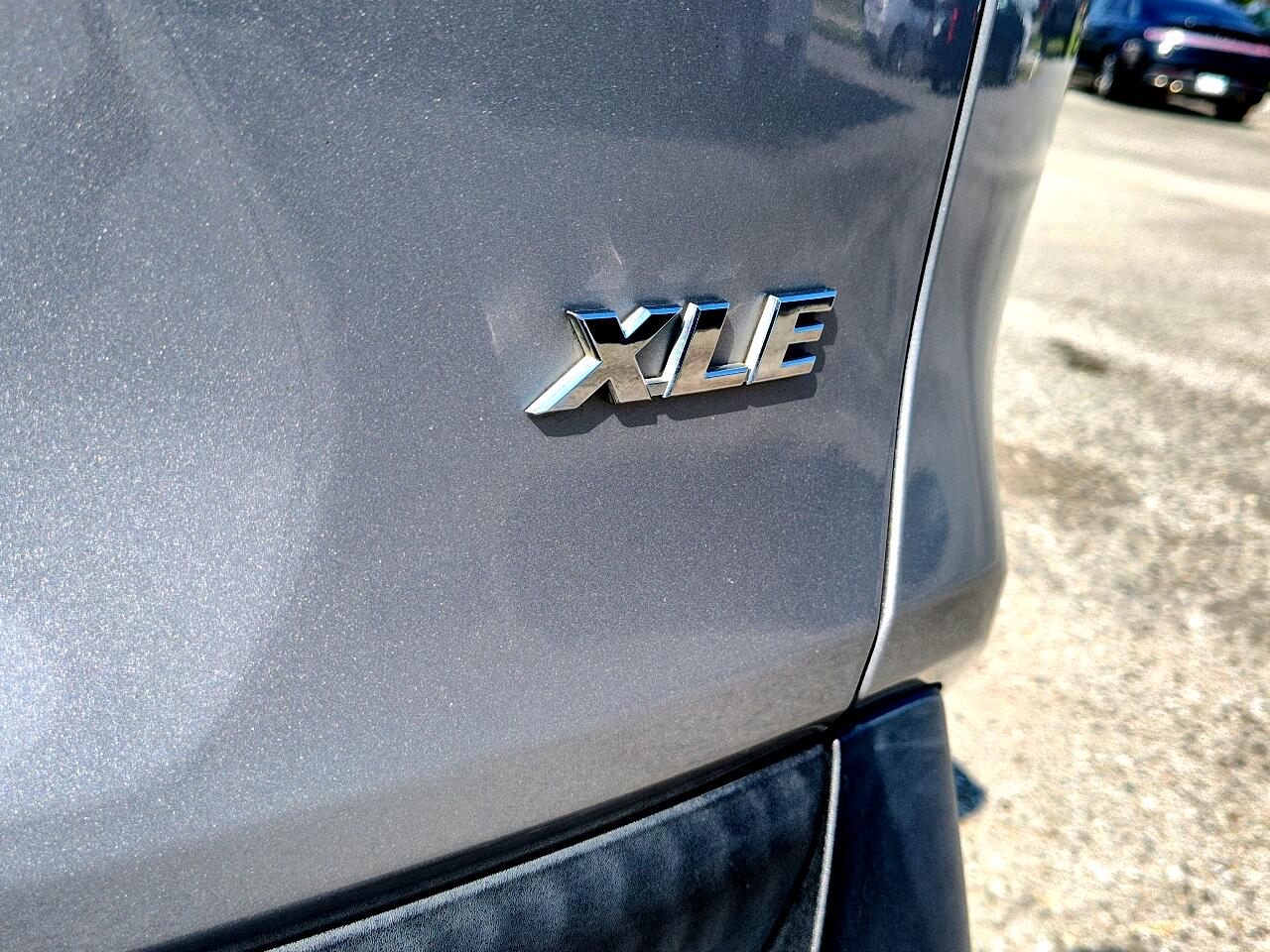 Toyota RAV4 XLE 2020 Toyota RAV4 XLE 2020