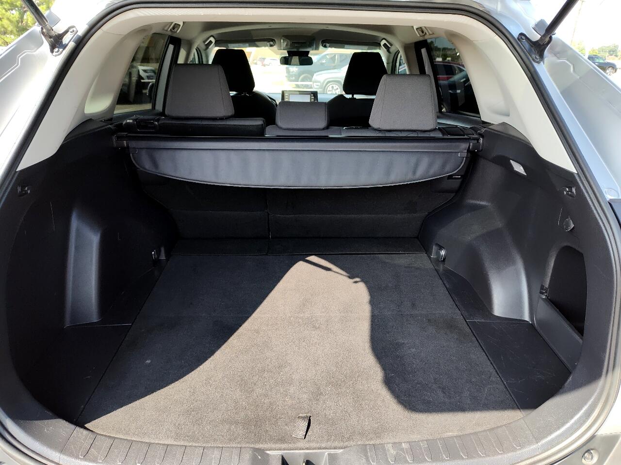 Toyota RAV4 XLE 2020 Toyota RAV4 XLE 2020