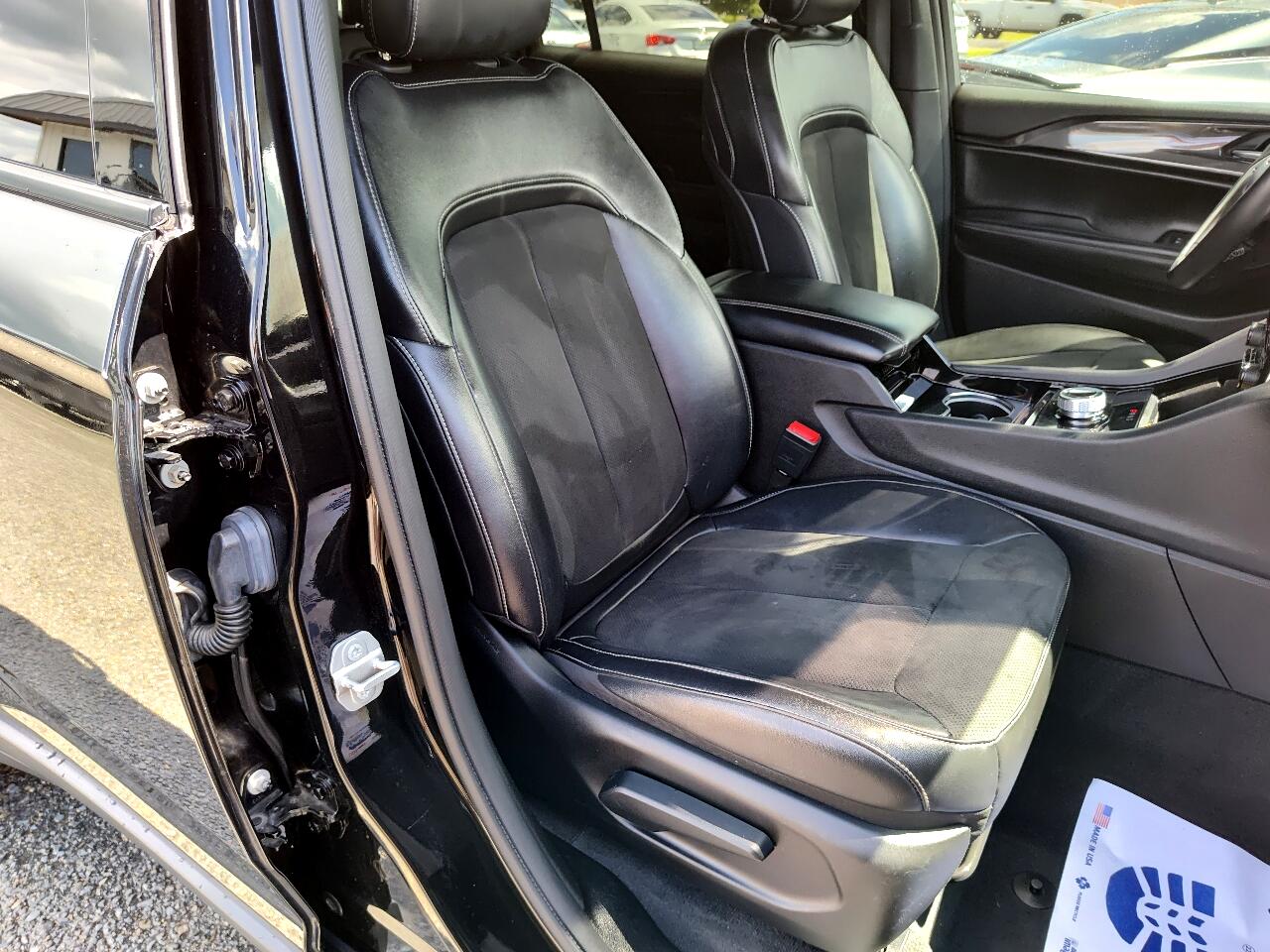 2021 Jeep Grand Cherokee Laredo photo 20