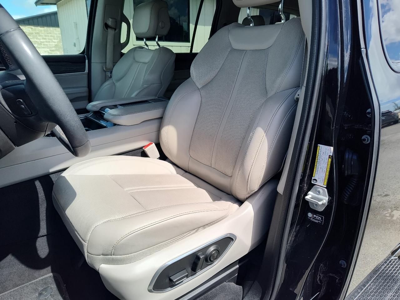 Jeep Wagoneer Series III 2022