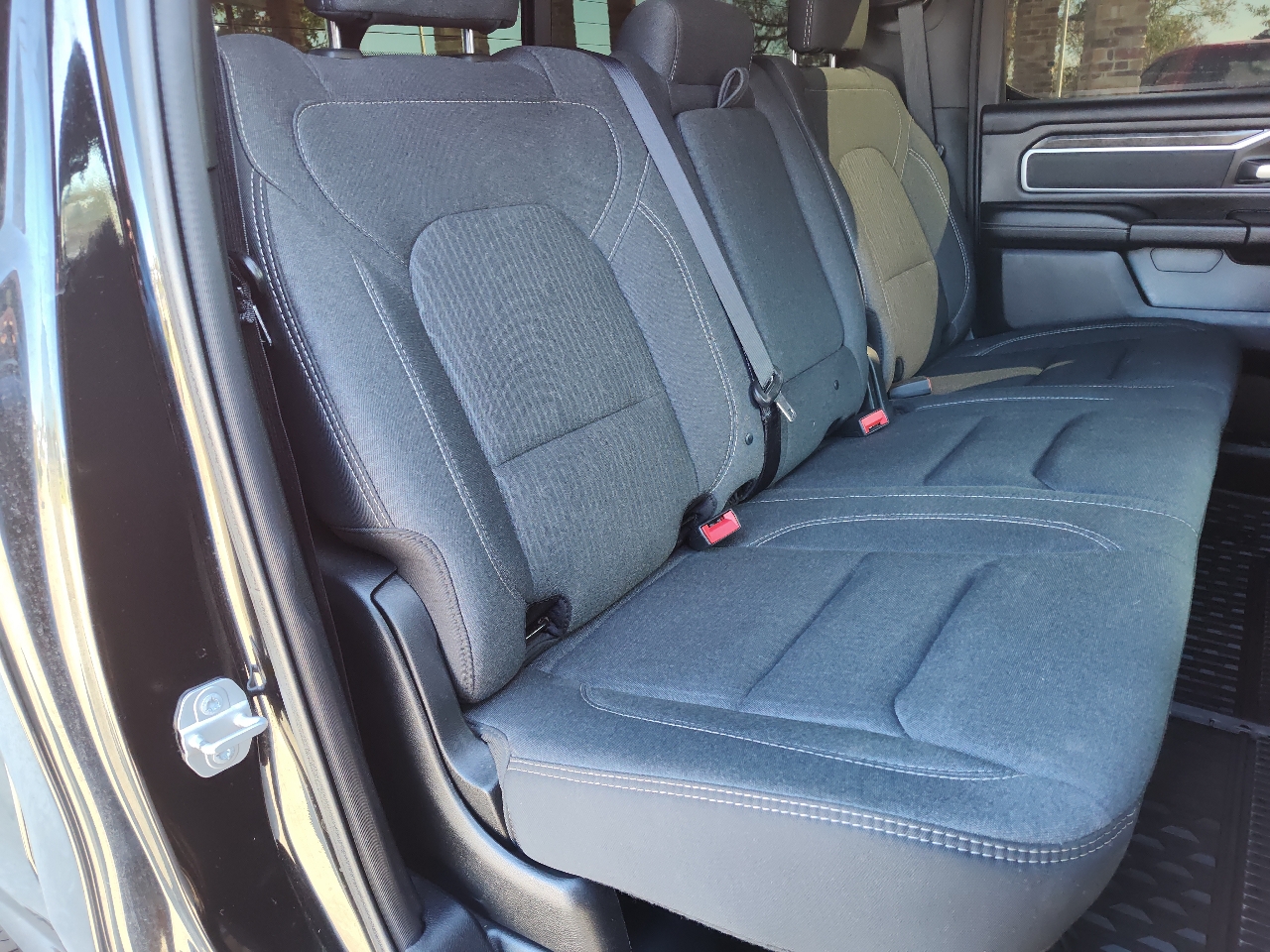 RAM 1500 Big Horn Crew Cab SWB 4WD 2020