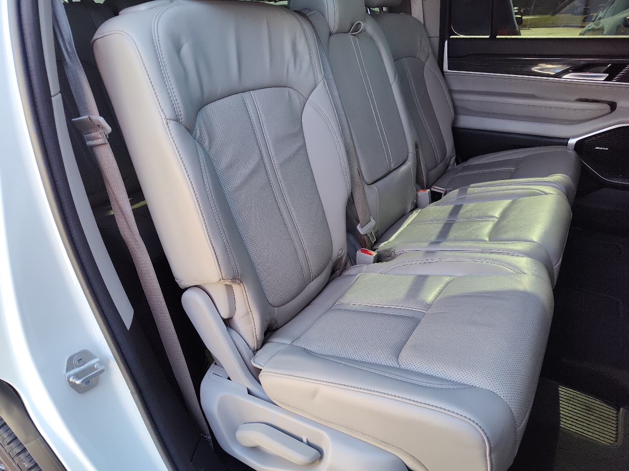 Jeep Wagoneer Series II 2022