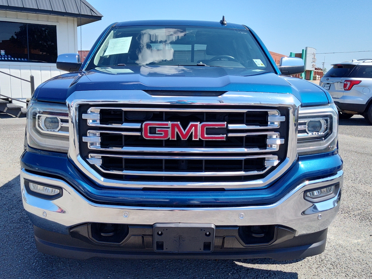 GMC Sierra 1500 SLT Crew Cab Long Box 4WD 2017 GMC Sierra 1500 SLT Crew Cab Long Box 4WD 2017