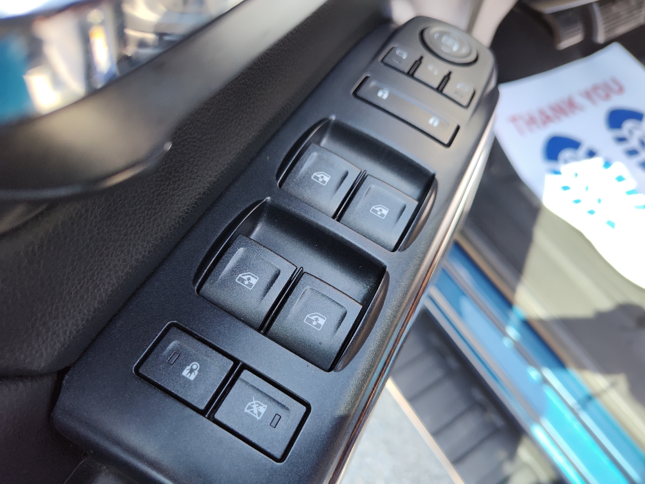 GMC Sierra 1500 SLT Crew Cab Long Box 4WD 2017 GMC Sierra 1500 SLT Crew Cab Long Box 4WD 2017