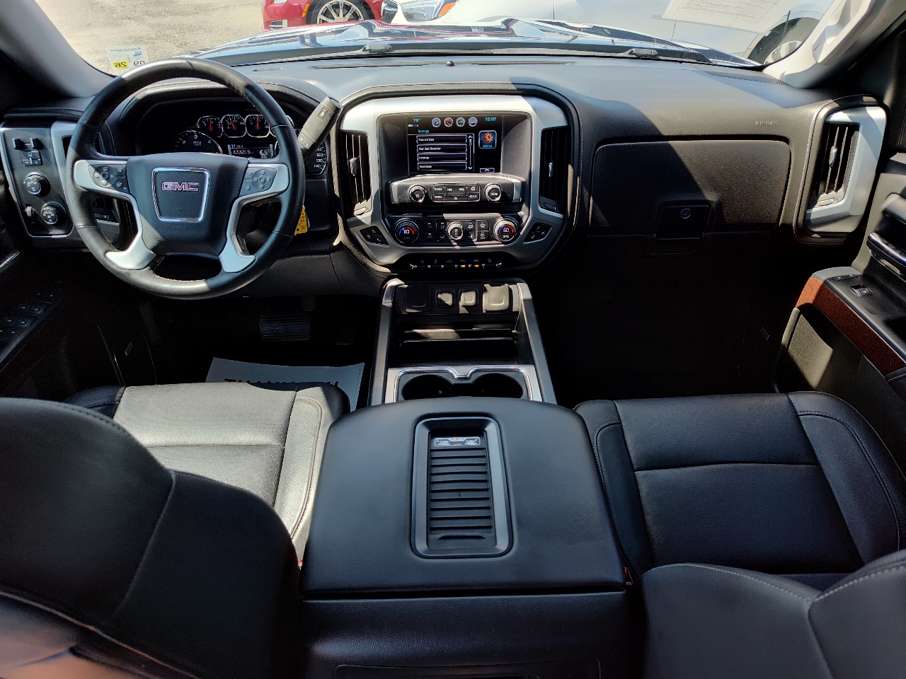 GMC Sierra 1500 SLT Crew Cab Long Box 4WD 2017 GMC Sierra 1500 SLT Crew Cab Long Box 4WD 2017