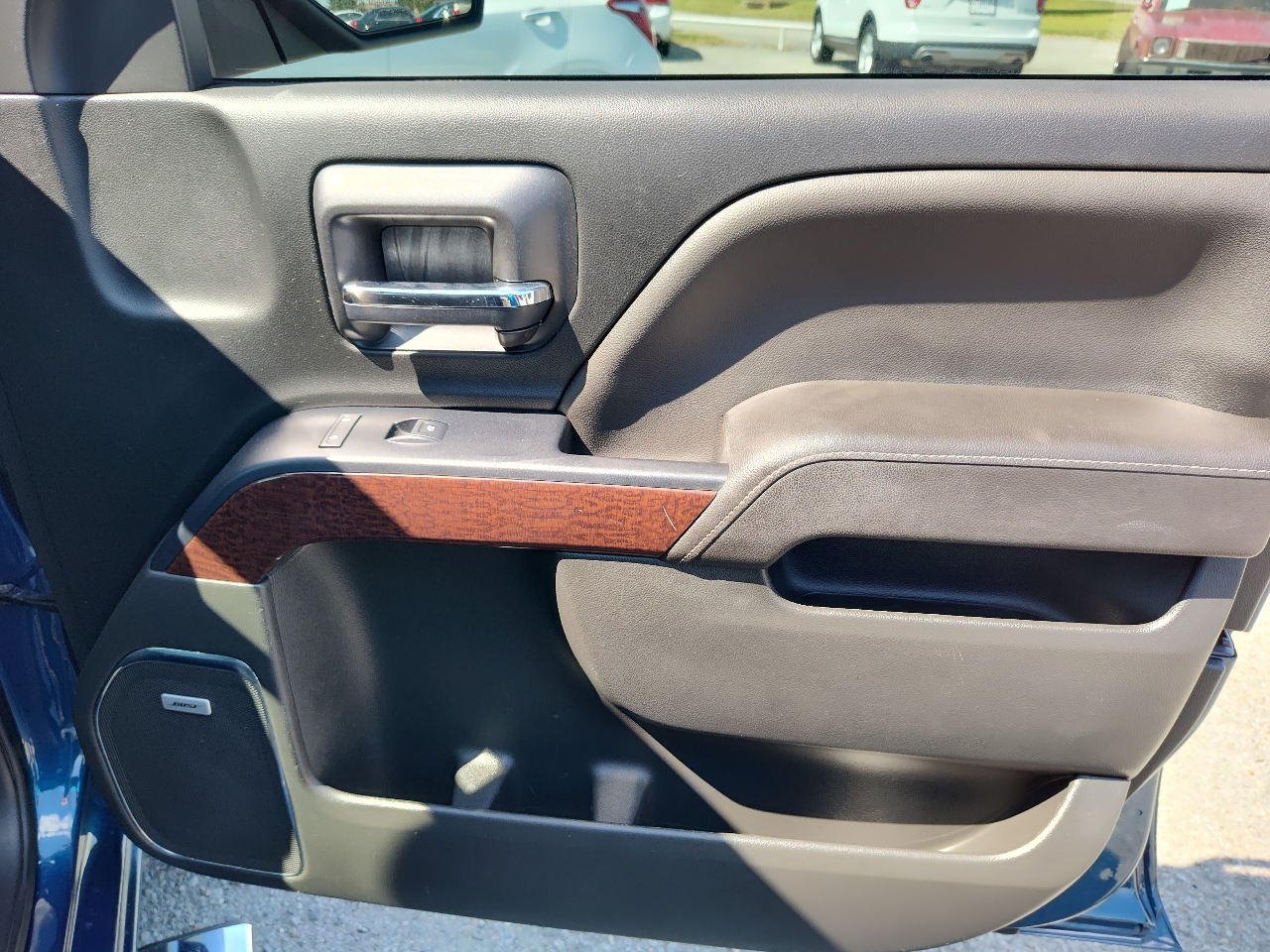 GMC Sierra 1500 SLT Crew Cab Long Box 4WD 2017 GMC Sierra 1500 SLT Crew Cab Long Box 4WD 2017