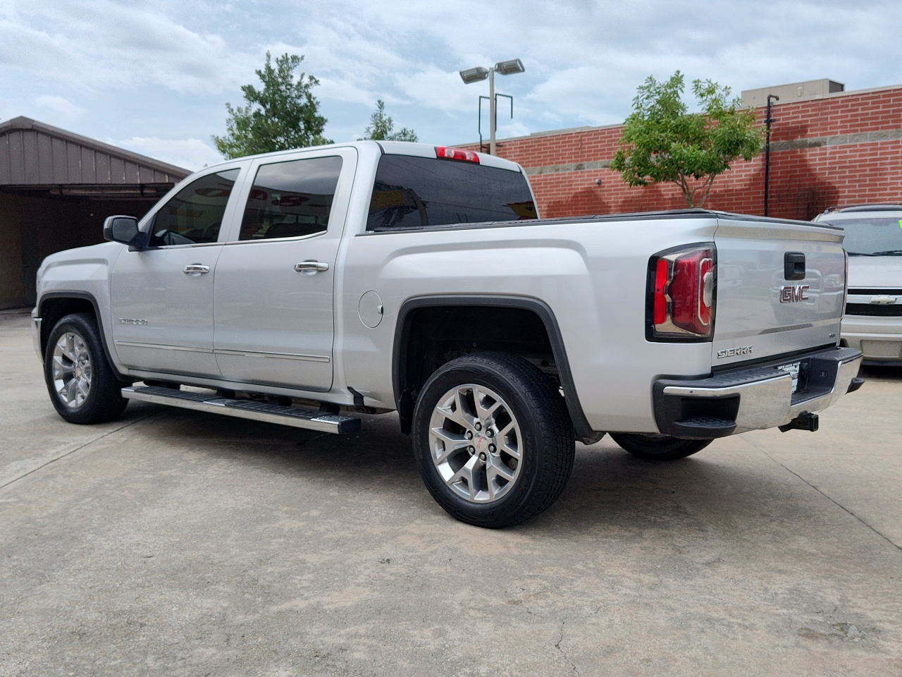 2018 Gmc Sierra 1500 SLT photo 4