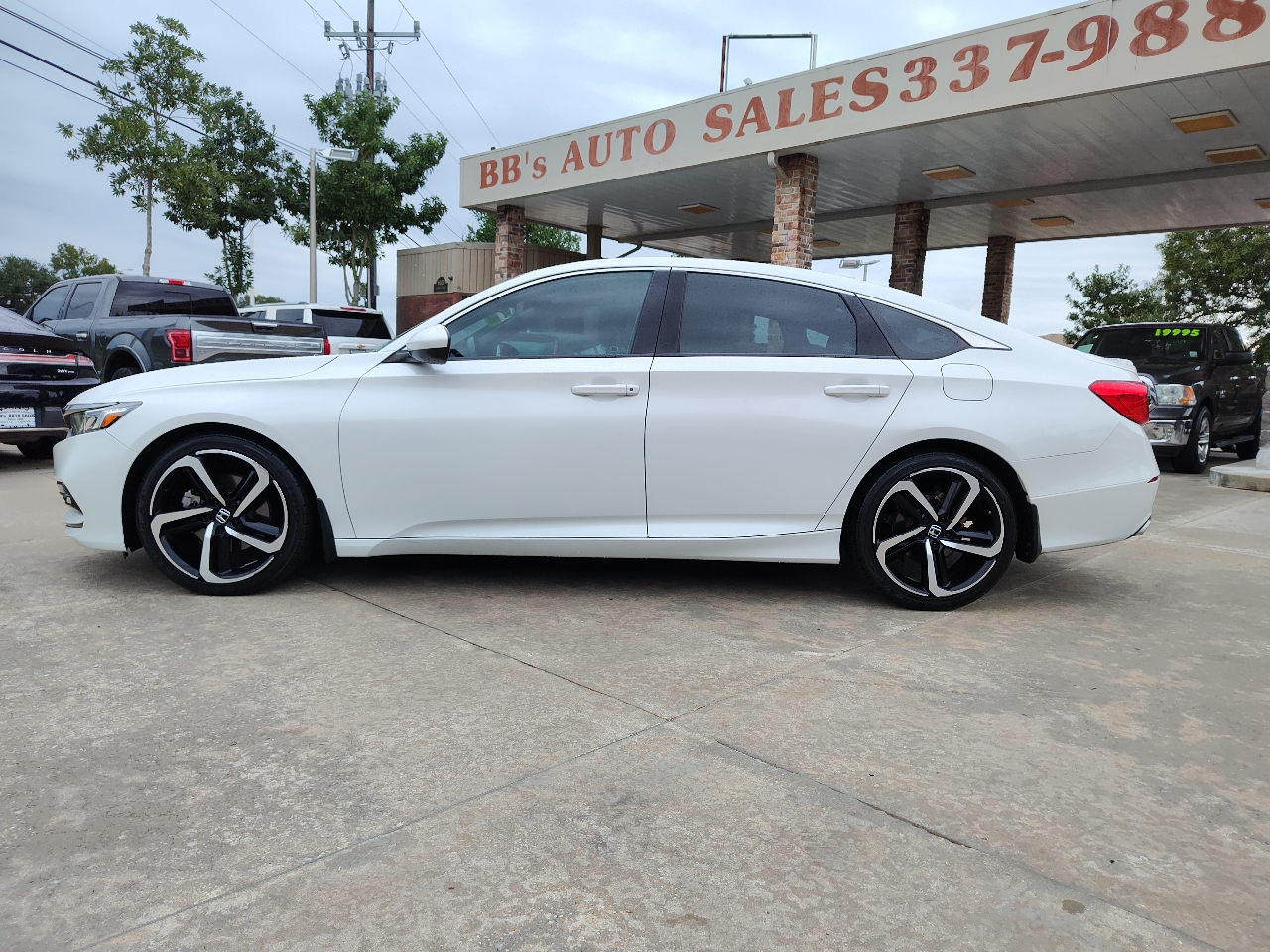 2018 Honda Accord Sport photo 3