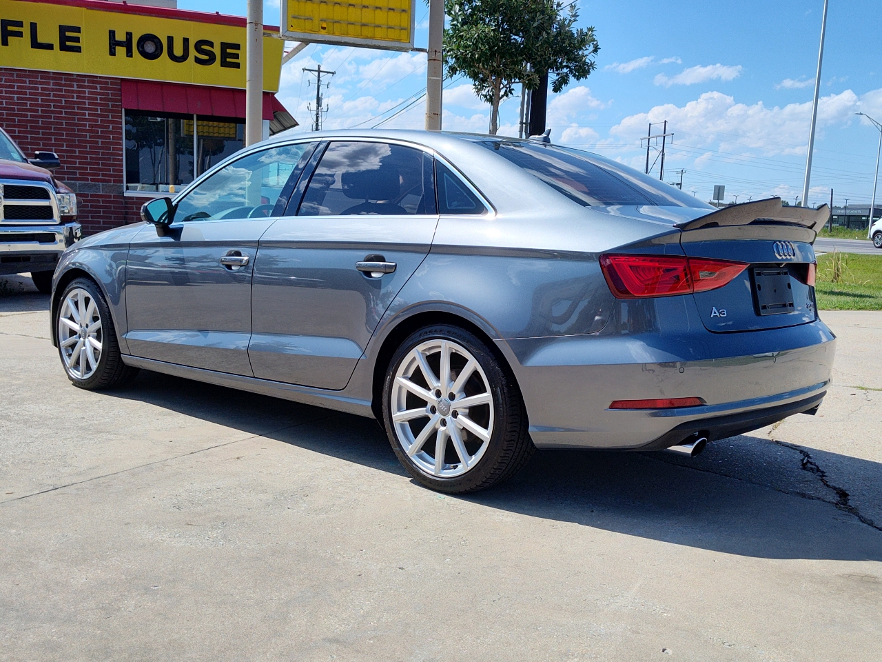 2015 Audi A3 2.0T Premium Plus 2.0 photo 3