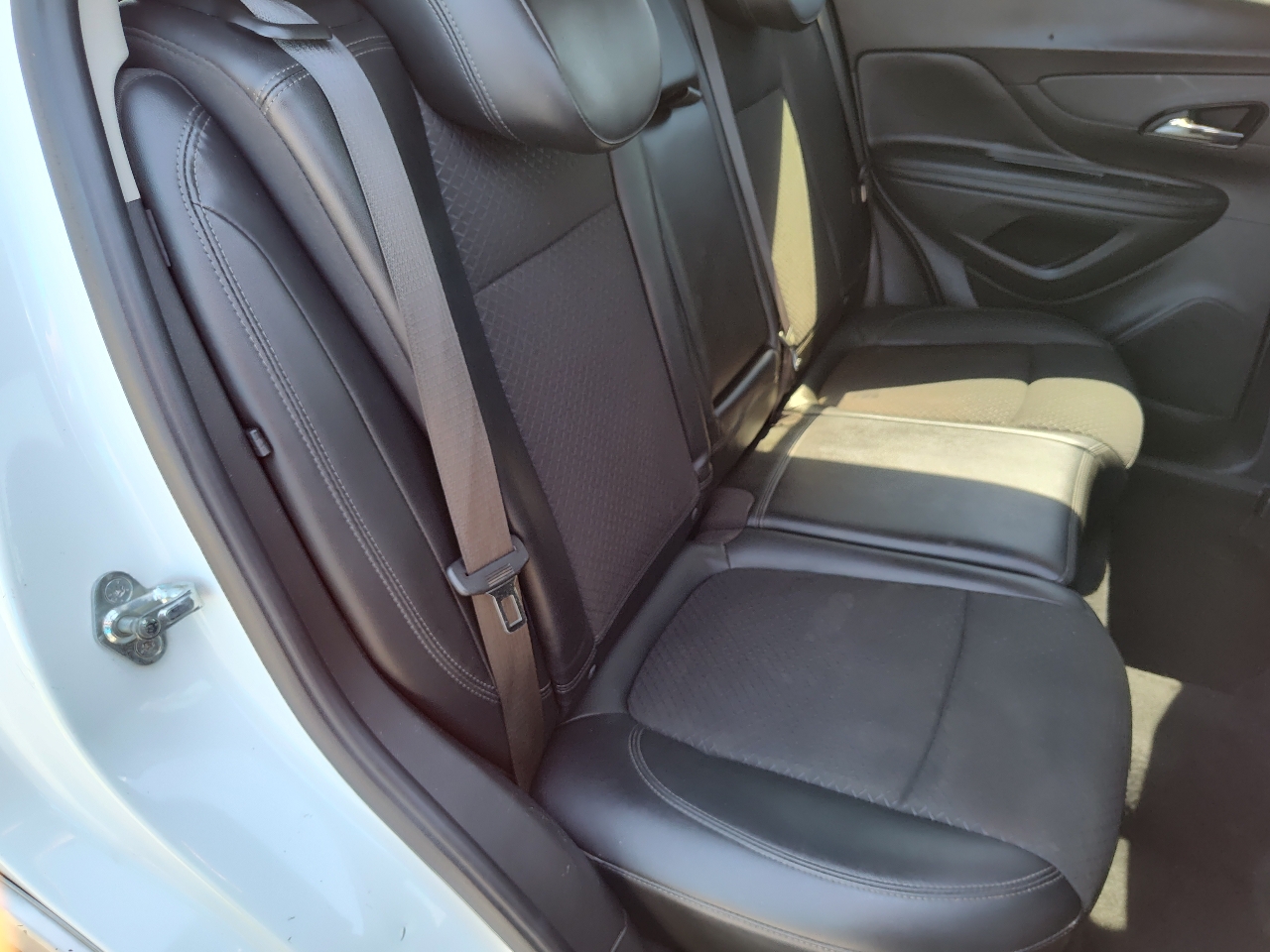 2019 Buick Encore Preferred photo 18