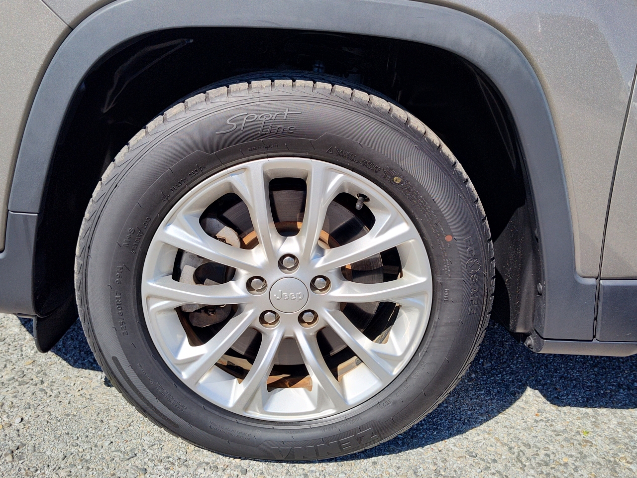 Jeep Cherokee Latitude FWD 2019 Jeep Cherokee Latitude FWD 2019