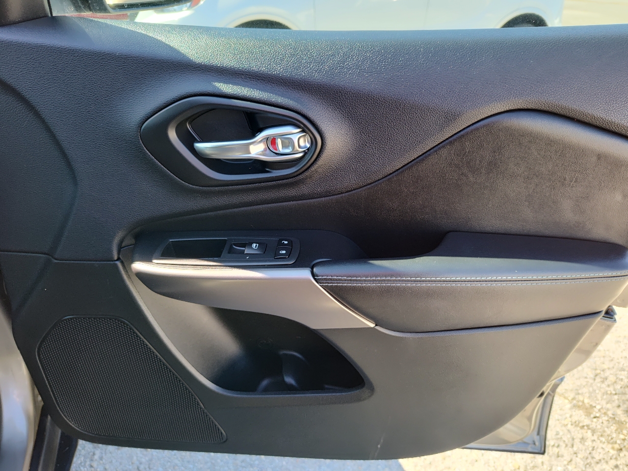 Jeep Cherokee Latitude FWD 2019 Jeep Cherokee Latitude FWD 2019