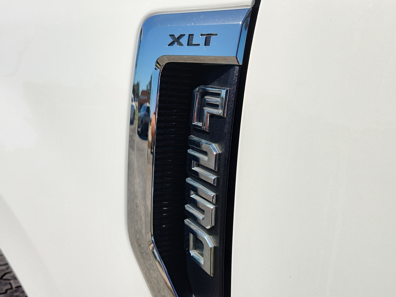 Ford F-250 SD XLT Crew Cab 4WD 2020 Ford F-250 SD XLT Crew Cab 4WD 2020