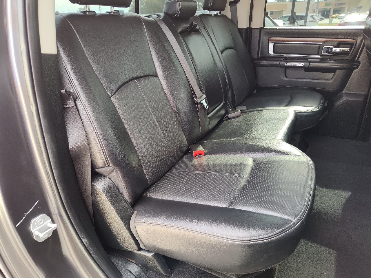 RAM 1500 Laramie 4x2 Crew Cab 5'7" Box 2018