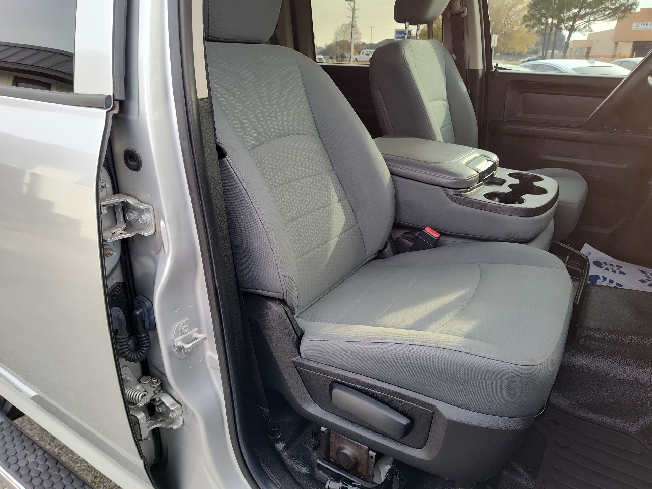 RAM 2500 4WD Crew Cab 149" Tradesman 2016