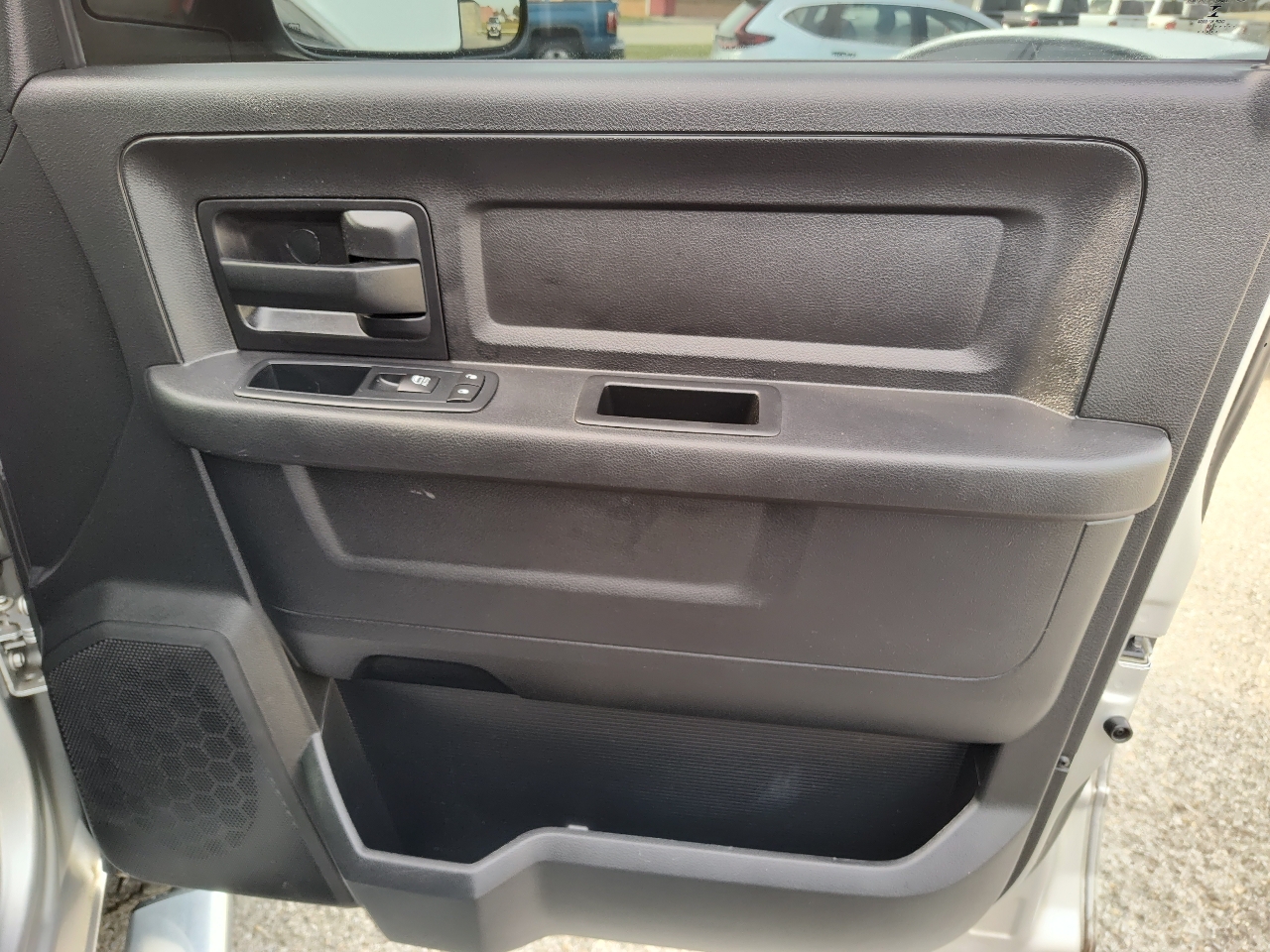 RAM 2500 4WD Crew Cab 149" Tradesman 2016