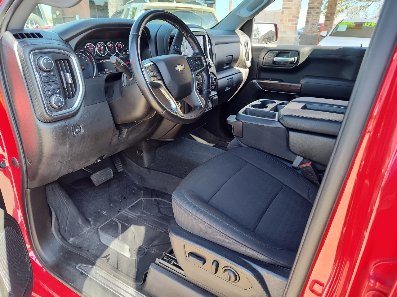 Chevrolet Silverado 1500 4WD Crew Cab 147" LT w/1LT 2021