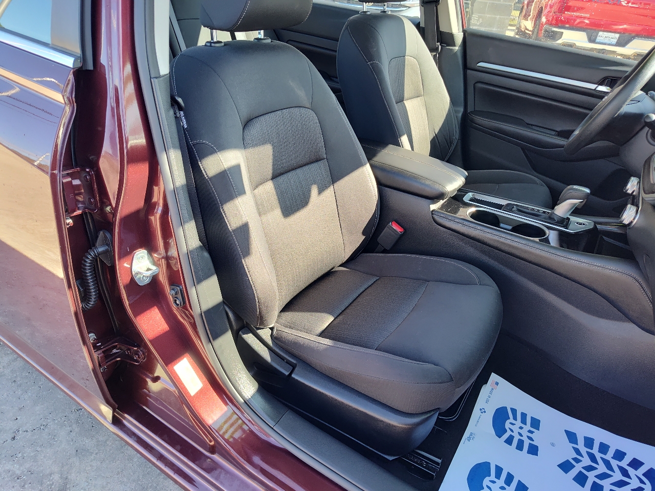 Nissan Altima 2.5 SV Sedan 2023