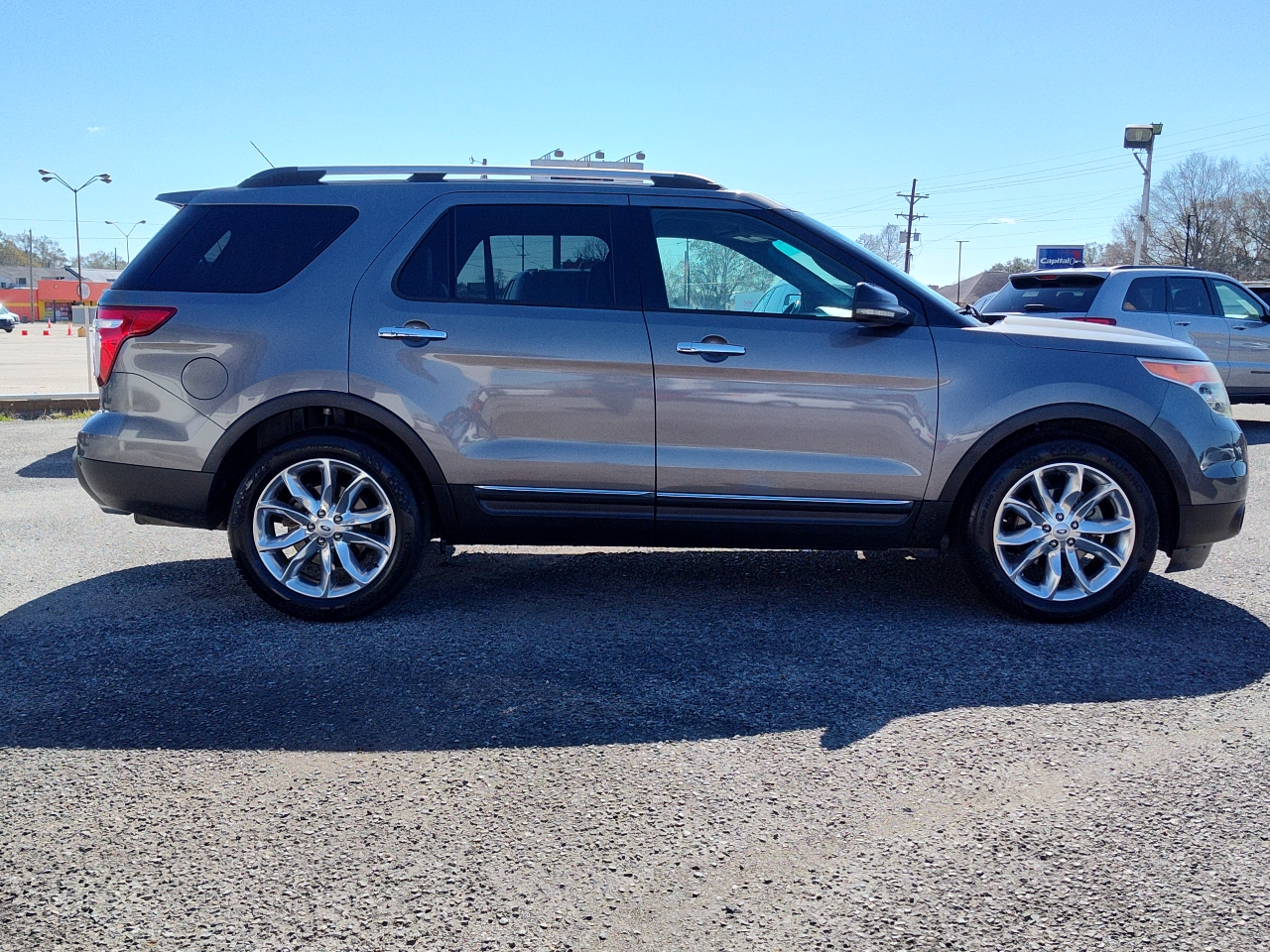 Ford Explorer FWD 4dr XLT 2013