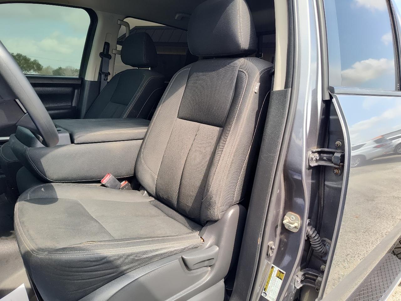 Nissan Titan XD 4x4 Diesel Crew Cab SV 2018