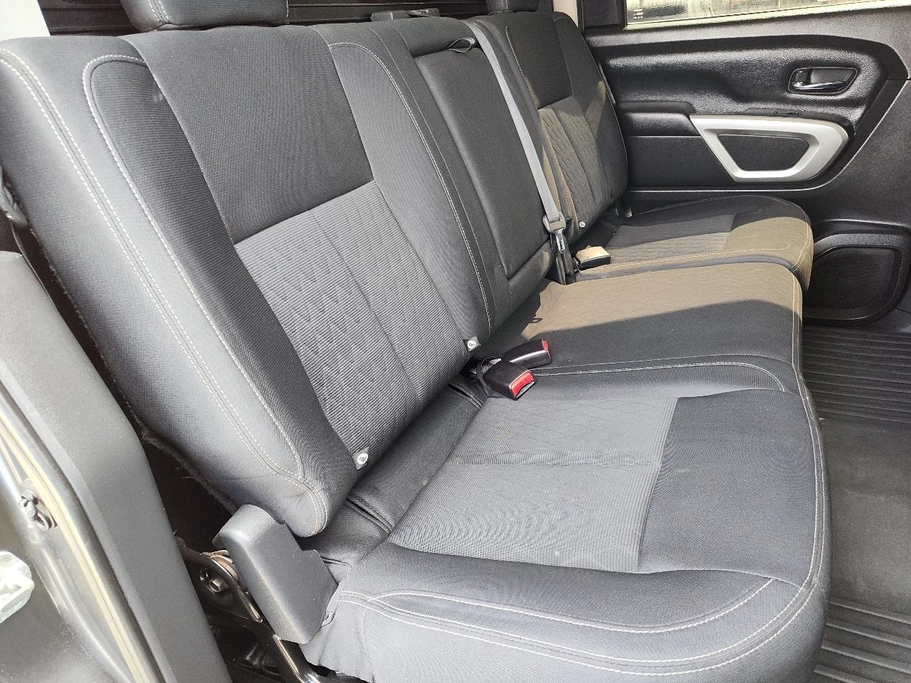 Nissan Titan XD 4x4 Diesel Crew Cab SV 2018