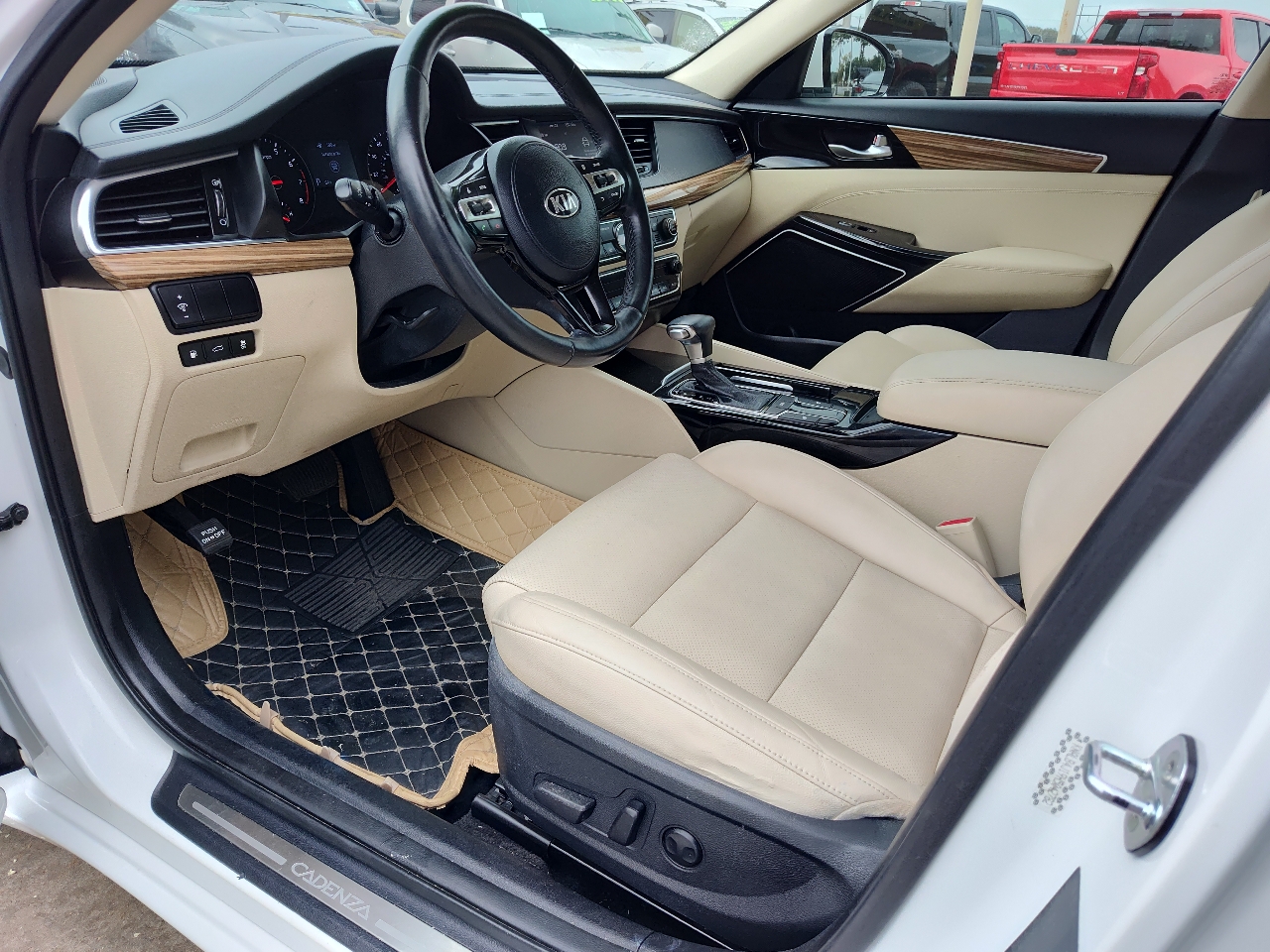 Kia Cadenza Premium Sedan 2017