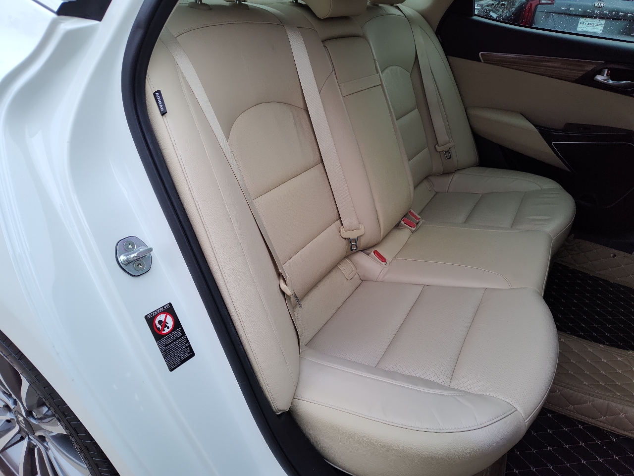 Kia Cadenza Premium Sedan 2017