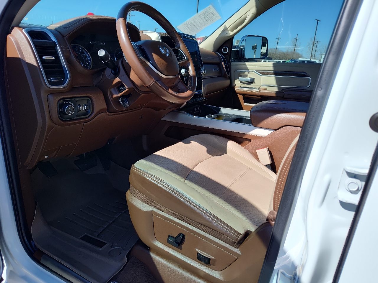 RAM 2500 Laramie 4x4 Crew Cab 6'4" Box 2019