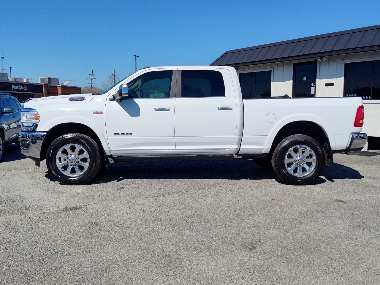 RAM 2500 Laramie 4x4 Crew Cab 6'4" Box 2019