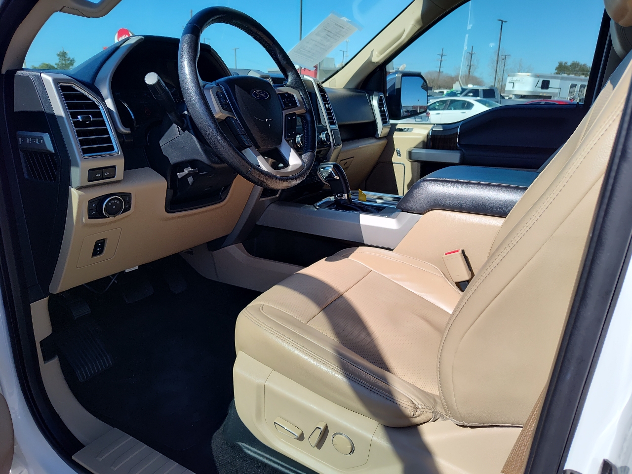 Ford F-150 Lariat SuperCrew Short Bed 4WD 2016