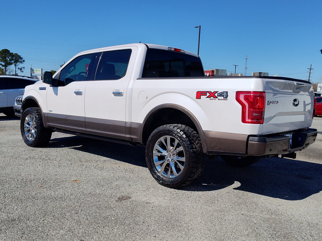 Ford F-150 Lariat SuperCrew Short Bed 4WD 2016