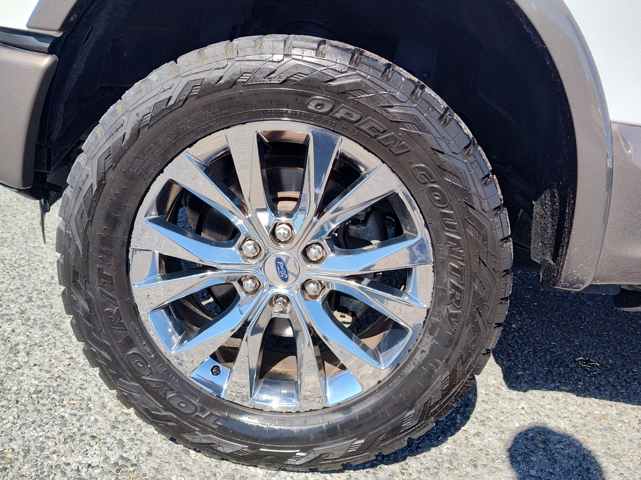 Ford F-150 Lariat SuperCrew Short Bed 4WD 2016