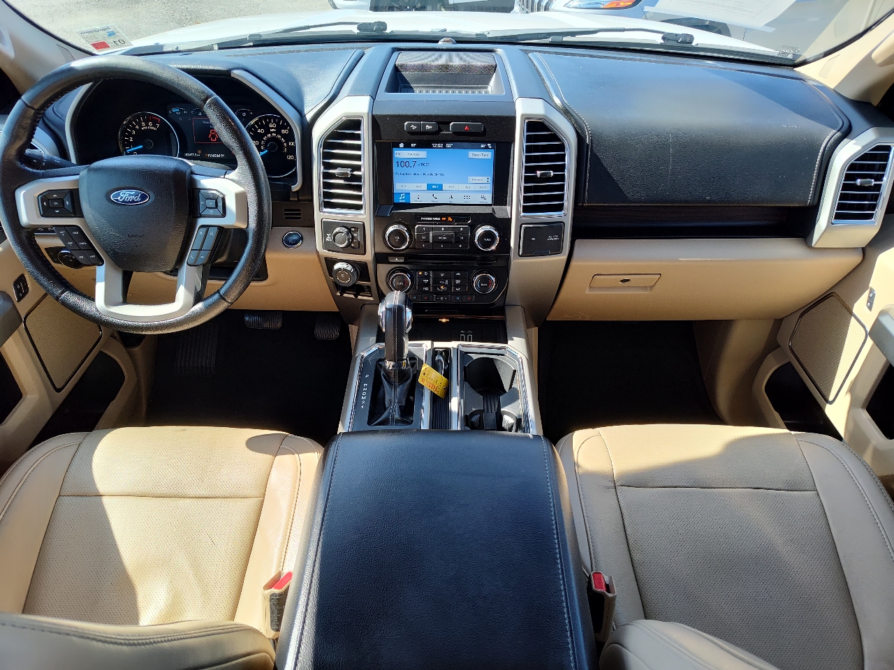 Ford F-150 Lariat SuperCrew Short Bed 4WD 2016