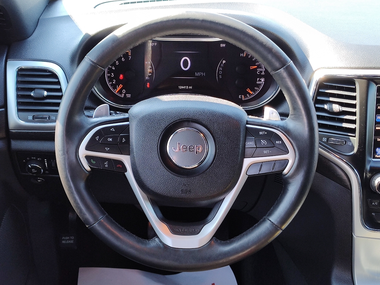 Jeep Grand Cherokee RWD 4dr Altitude 2015