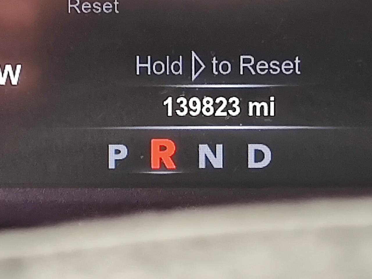 RAM 1500 4WD Crew Cab 140.5" Laramie 2015