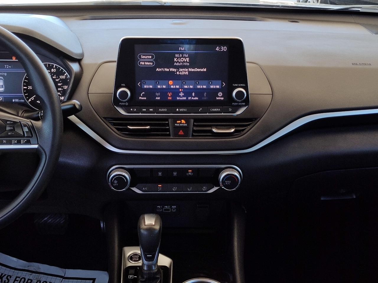 Nissan Altima 2.5 SV Sedan 2021