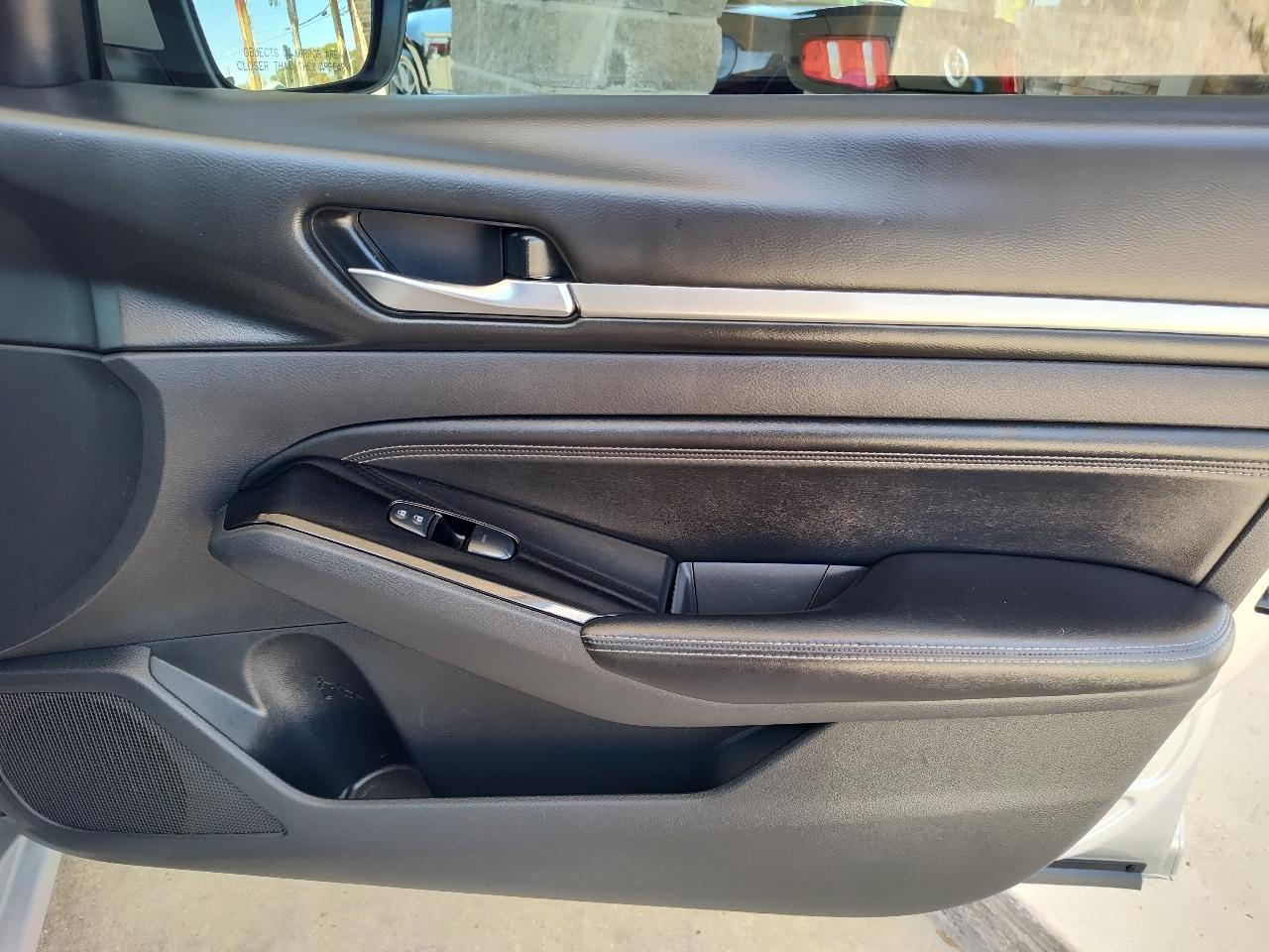 Nissan Altima 2.5 SV Sedan 2021