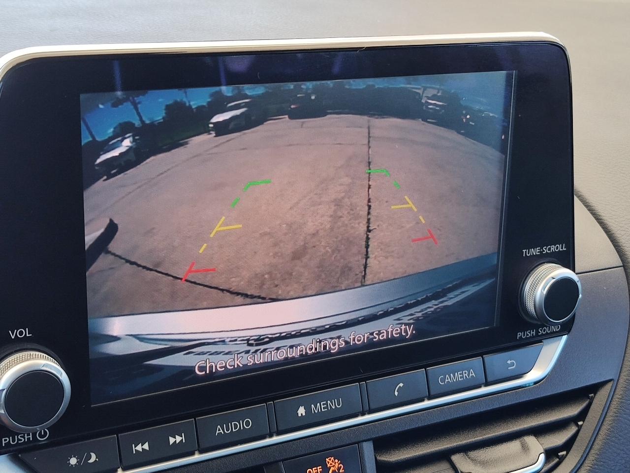 Nissan Altima 2.5 SV Sedan 2021