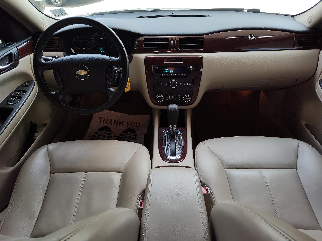 Chevrolet Impala 4dr Sdn 3.5L LT 2009