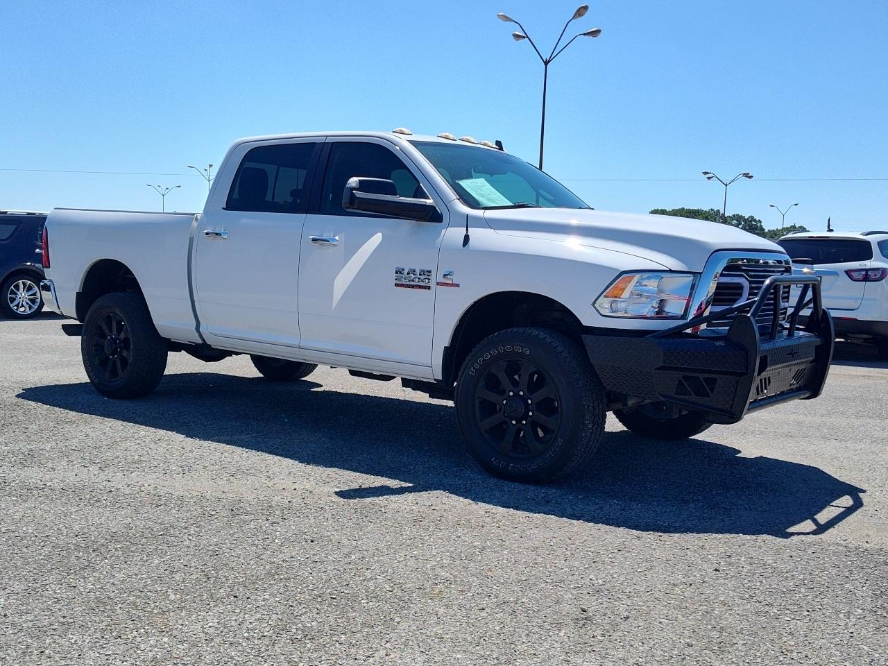 RAM 2500 SLT 4x4 Crew Cab 6'4" Box 2017