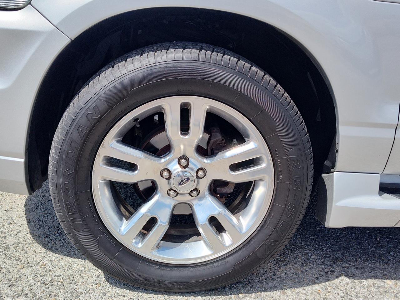 Ford Explorer Sport Trac AWD 4dr Limited 2010