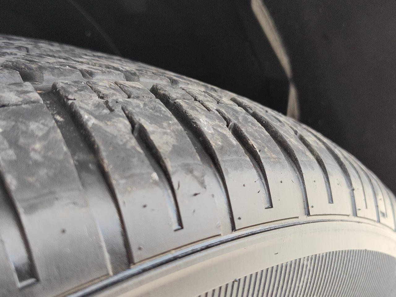 Ford Explorer Sport Trac AWD 4dr Limited 2010