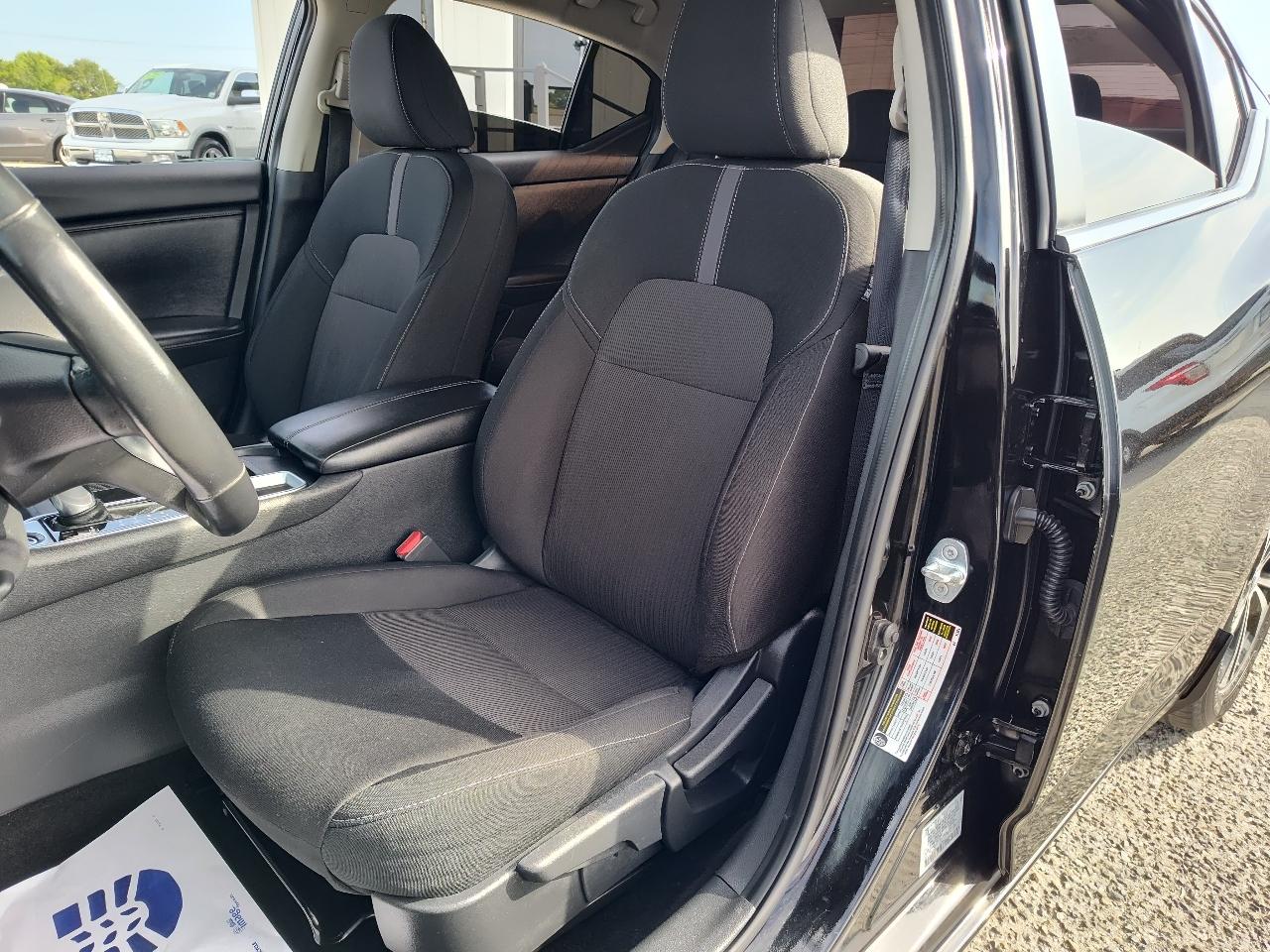 Nissan Sentra SV CVT 2022