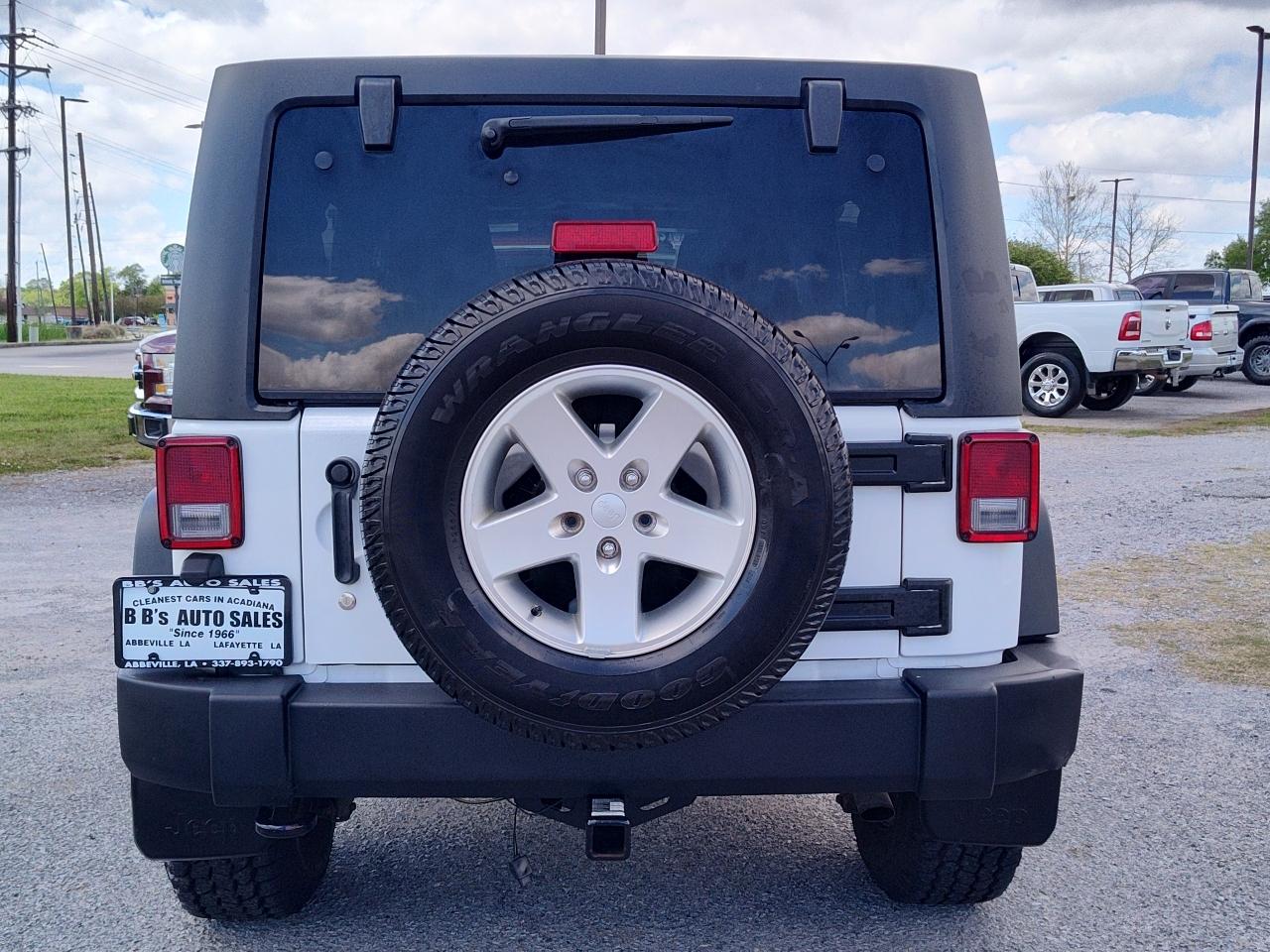 Jeep Wrangler Unlimited 4WD 4dr Sport 2013